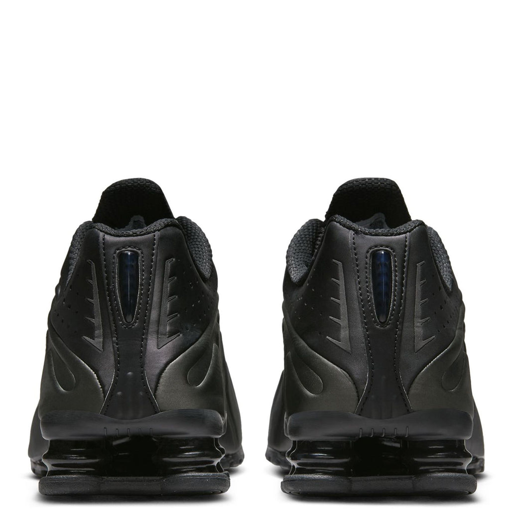 Nike Shox R4 'Triple Black' 2025
