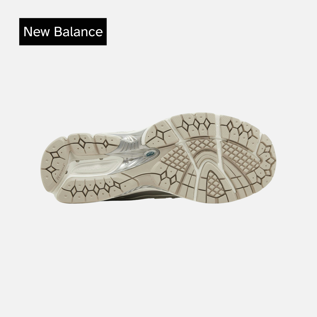 New Balance 1906R 'Silver Metallic Cream'