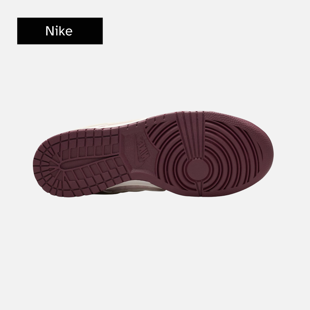Nike Wmns Dunk Low 'Valentine's Day' 2026