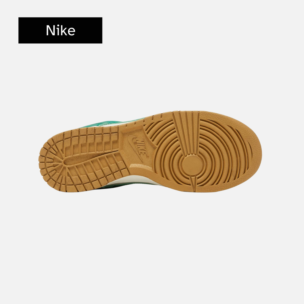 Nike Wmns Dunk Low 'Malachite Metallic Gold'