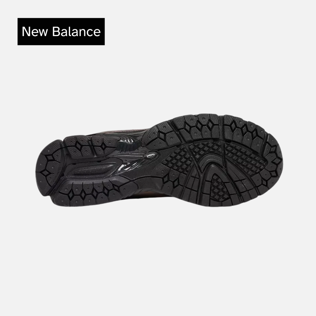 New Balance 1906R Black Gold