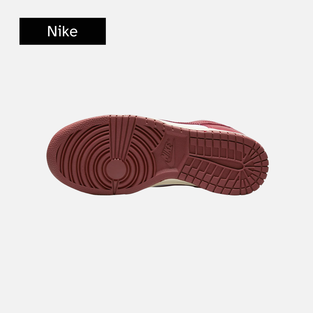 Wmns Dunk Low Premium 'Vintage Red'